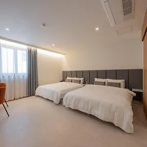 H-avenue Munhyeon Hotel