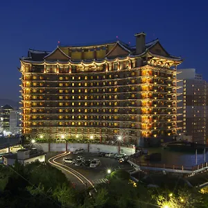4* Hotel Commodore